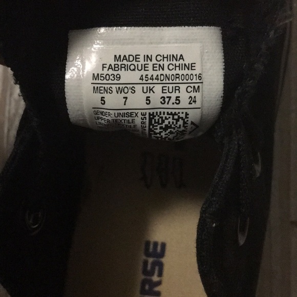 Low top Converse Sneakers Black - Picture 3 of 6